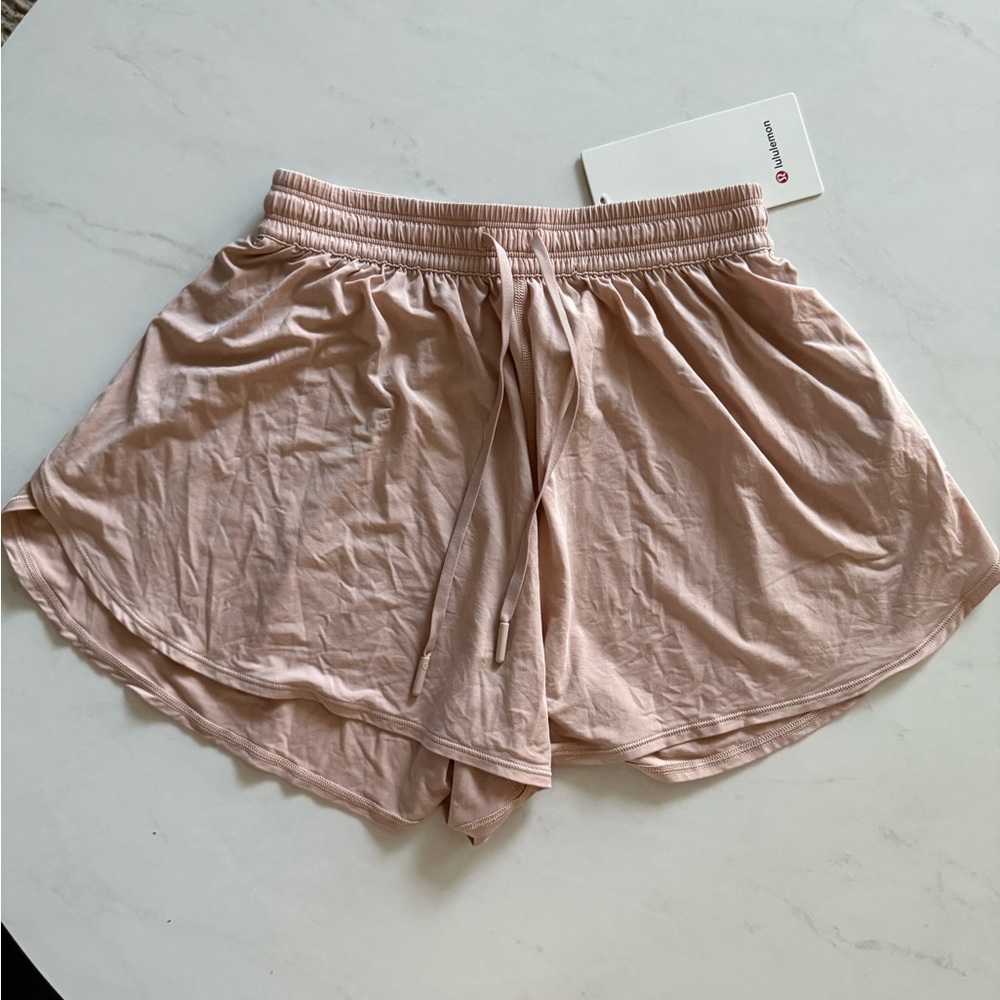 NWT Lululemon HR Modal Short 3” Misty Shell